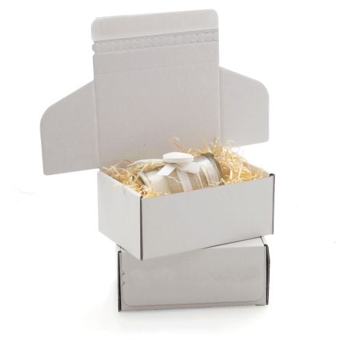 White Quick Seal Postal Boxes – Flat-Packed (50 Pack)