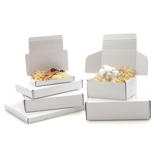 White Quick Seal Postal Boxes – Flat-Packed (50 Pack)